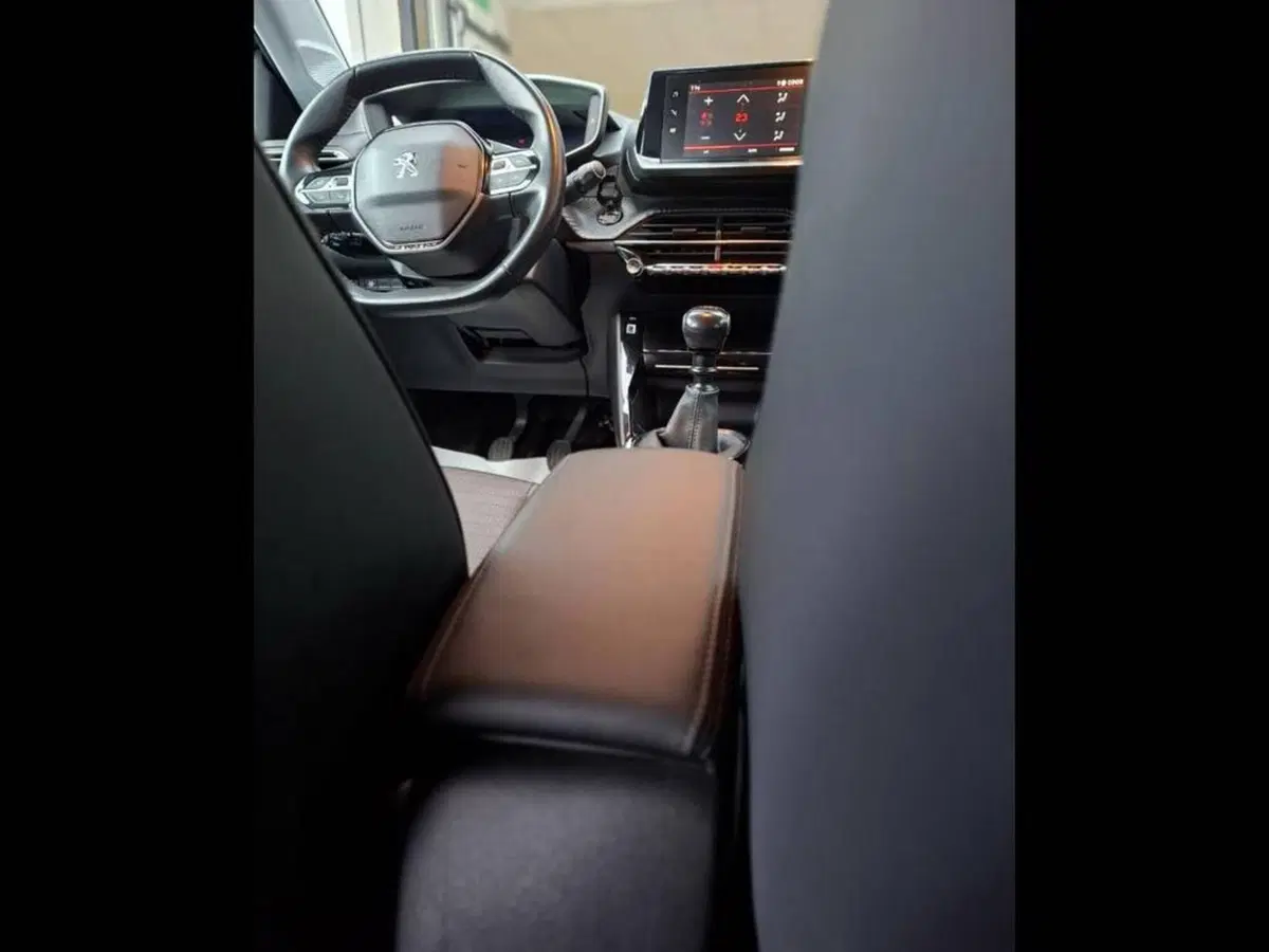 Peugeot 208 usata a Torino (12)