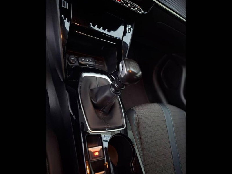 Peugeot 208 usata a Torino (9)