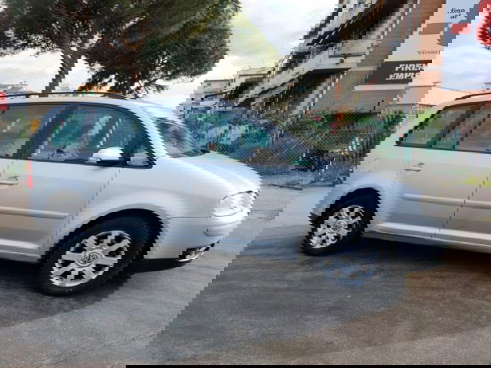 Volkswagen Touran usata a Firenze (4)