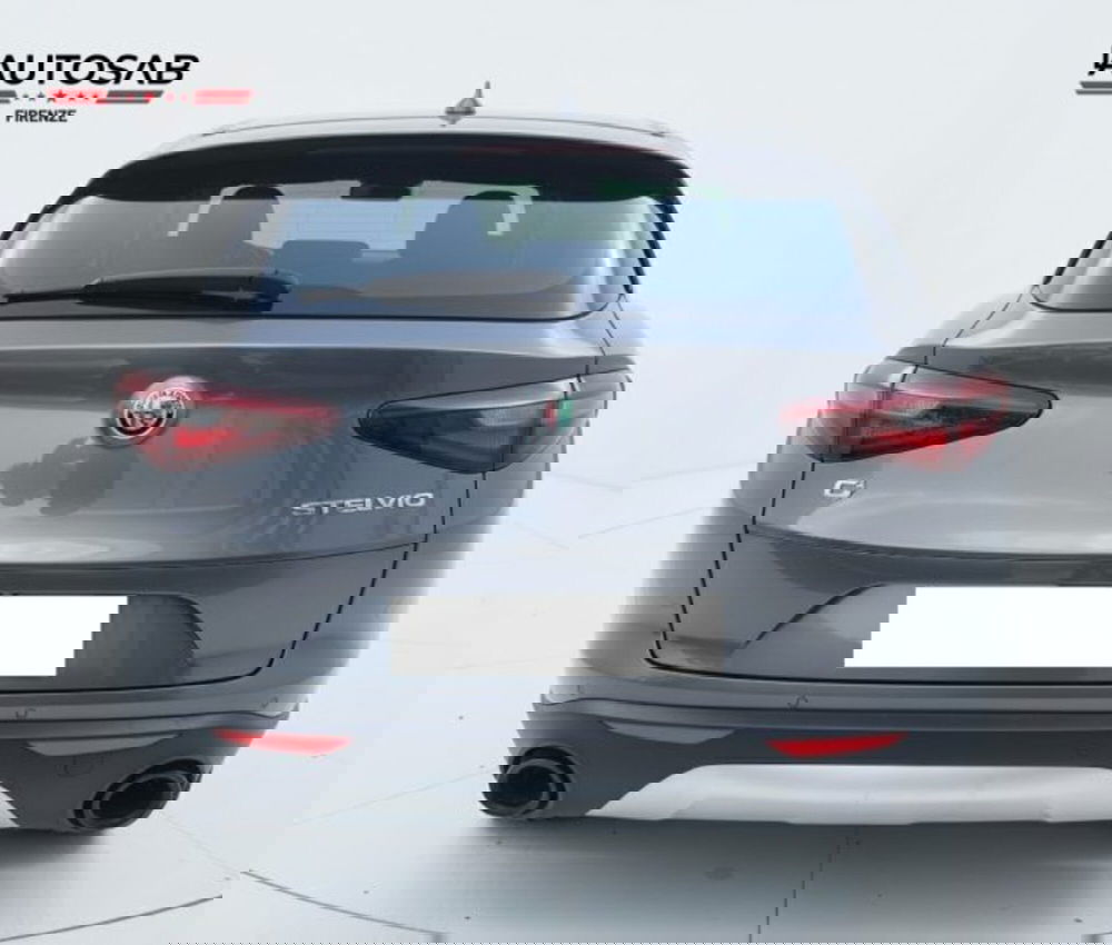 Alfa Romeo Stelvio usata a Firenze (5)