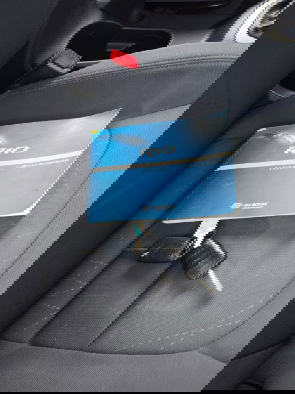 Kia Rio usata a Firenze (13)