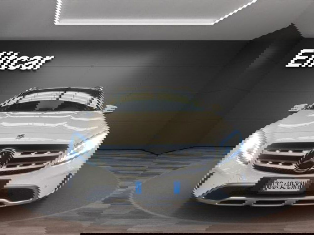 Mercedes-Benz GLA SUV usata a Milano (2)