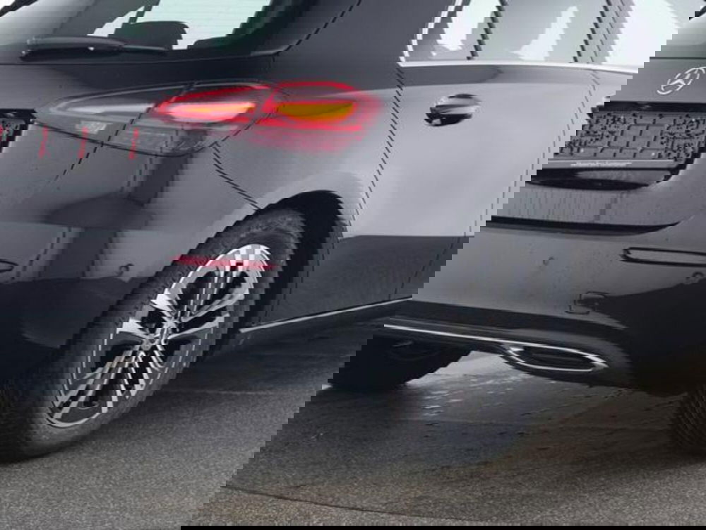 Mercedes-Benz Classe A Sedan usata a Milano (10)