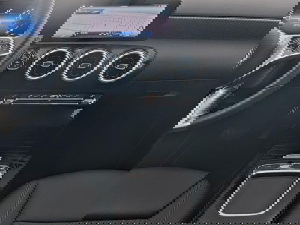 Mercedes-Benz Classe A Sedan usata a Milano (7)