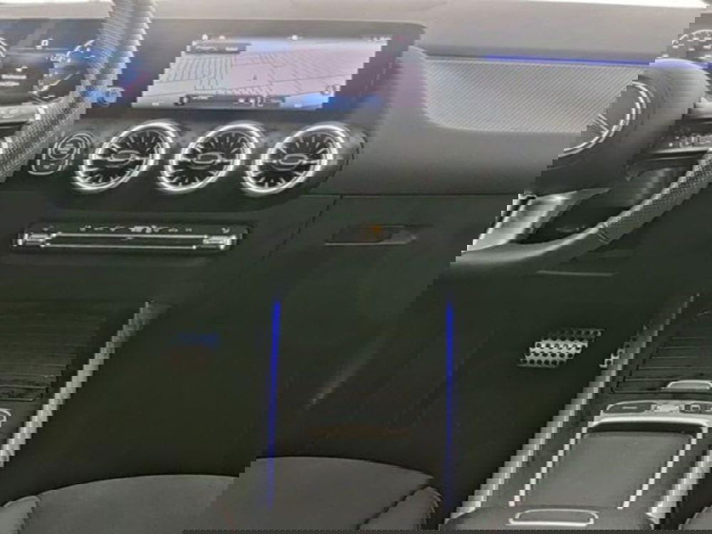 Mercedes-Benz GLA SUV usata a Milano (7)