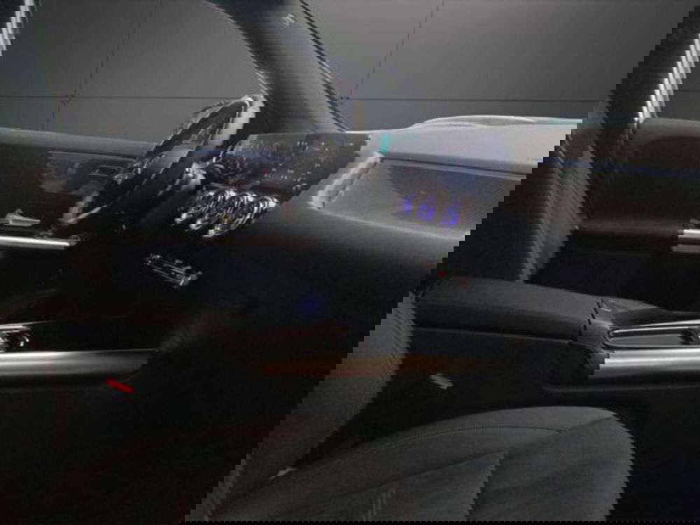 Mercedes-Benz GLA SUV usata a Milano (14)