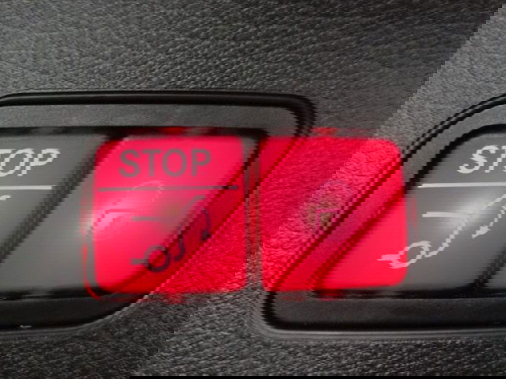 Mercedes-Benz GLA SUV usata a Milano (20)