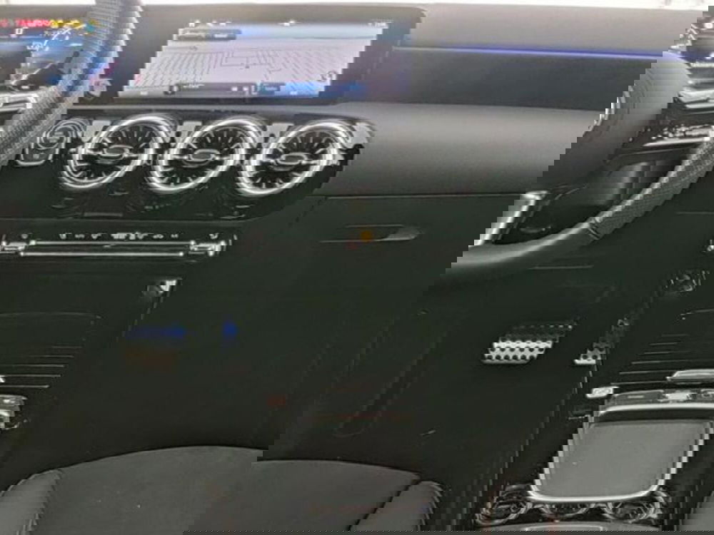 Mercedes-Benz Classe A Sedan usata a Milano (7)
