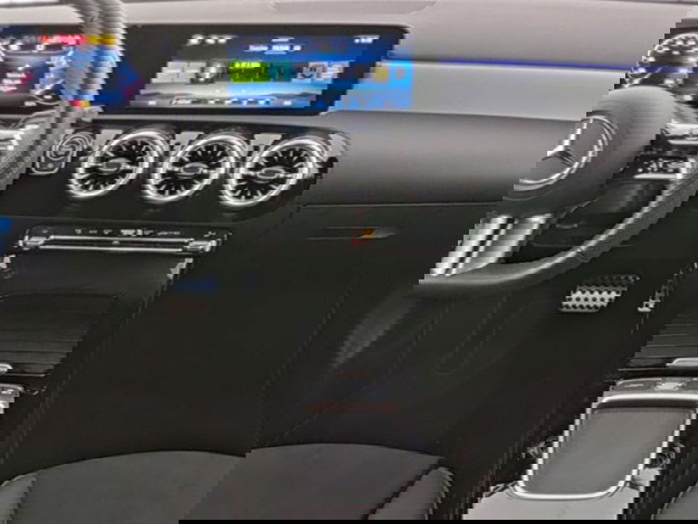 Mercedes-Benz Classe A Sedan usata a Milano (7)