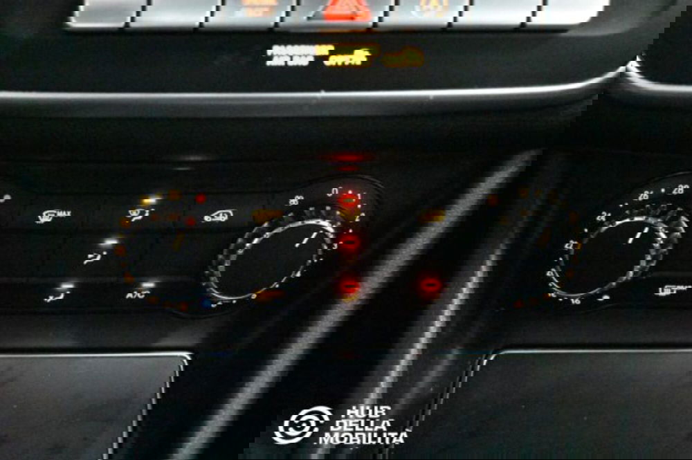 Mercedes-Benz CLA Shooting Brake usata a Perugia (12)