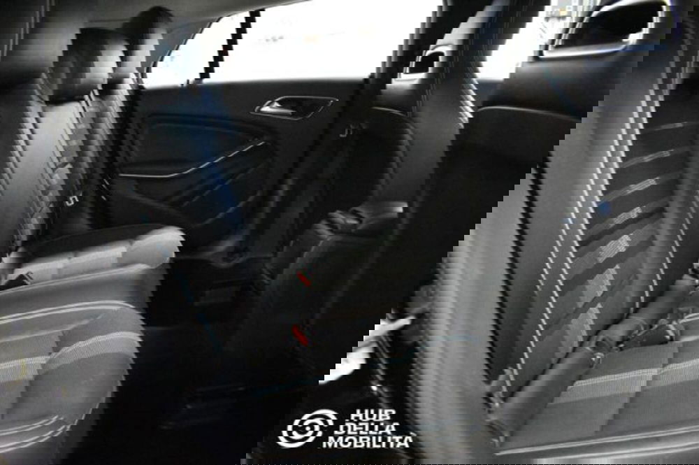 Mercedes-Benz CLA Shooting Brake usata a Perugia (19)