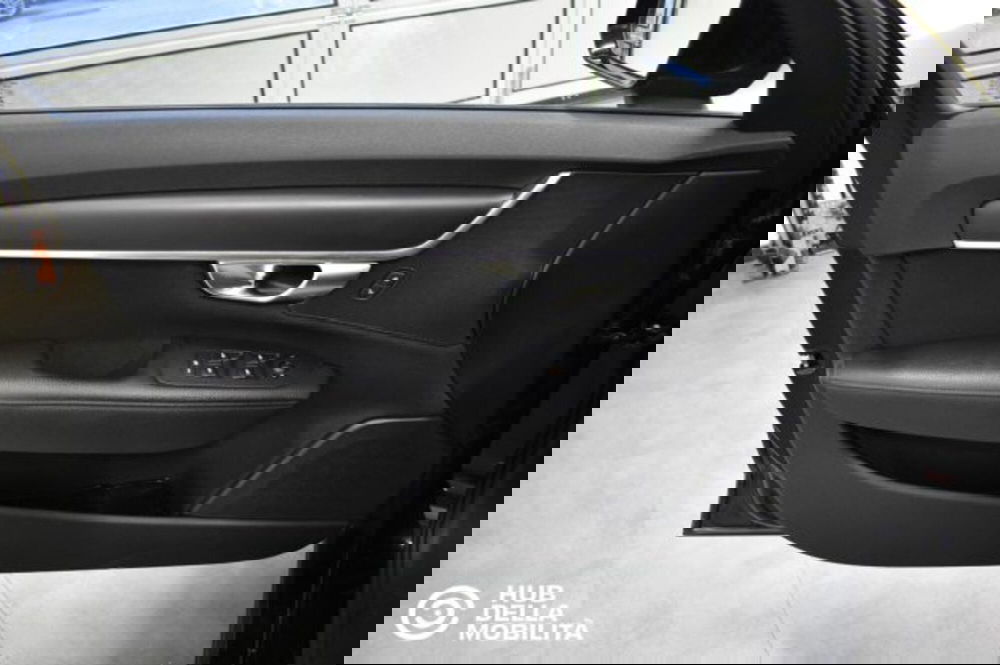 Volvo V90 usata a Perugia (7)