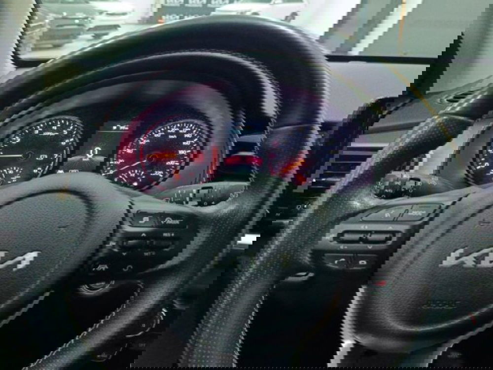 Kia Stonic usata a Catania (17)