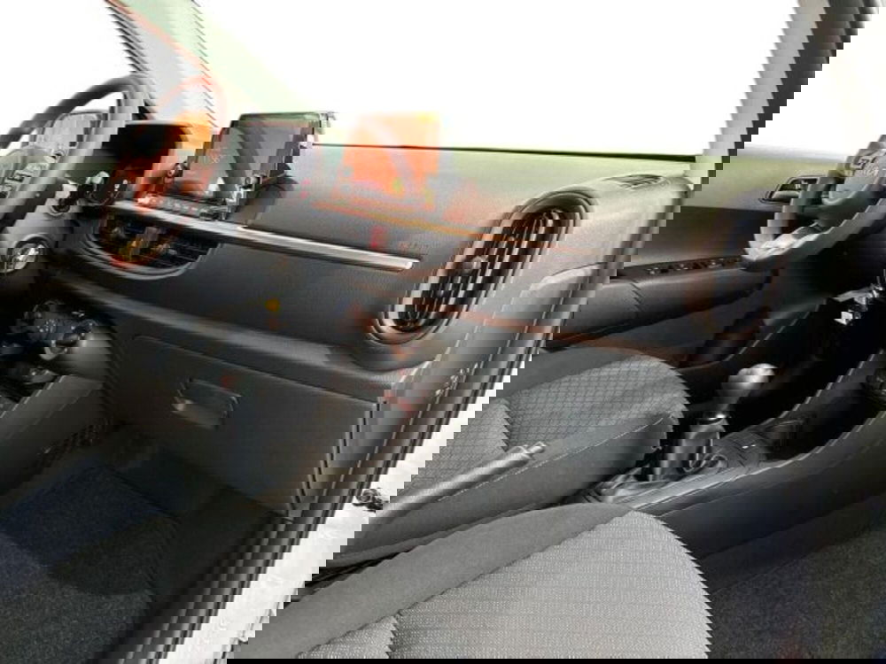 Kia Picanto nuova a Catania (9)