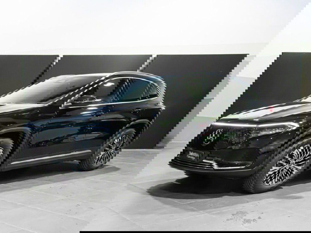 Mercedes-Benz EQA nuova a Macerata
