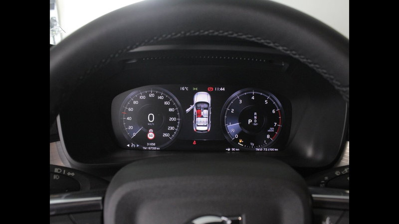 Volvo XC40 usata a Palermo (11)