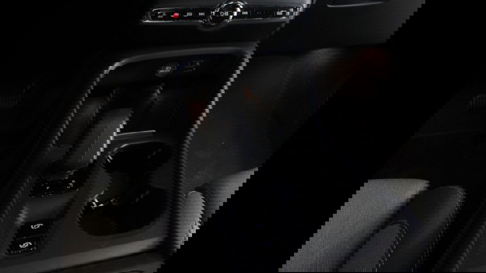Volvo XC40 usata a Palermo (18)