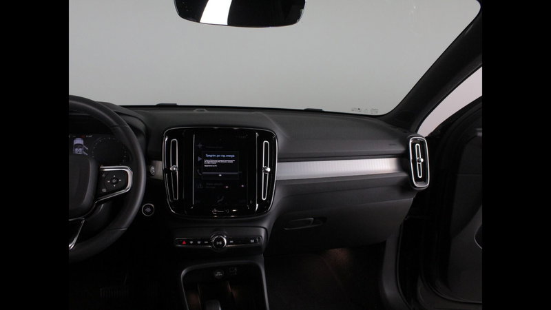 Volvo XC40 usata a Palermo (7)