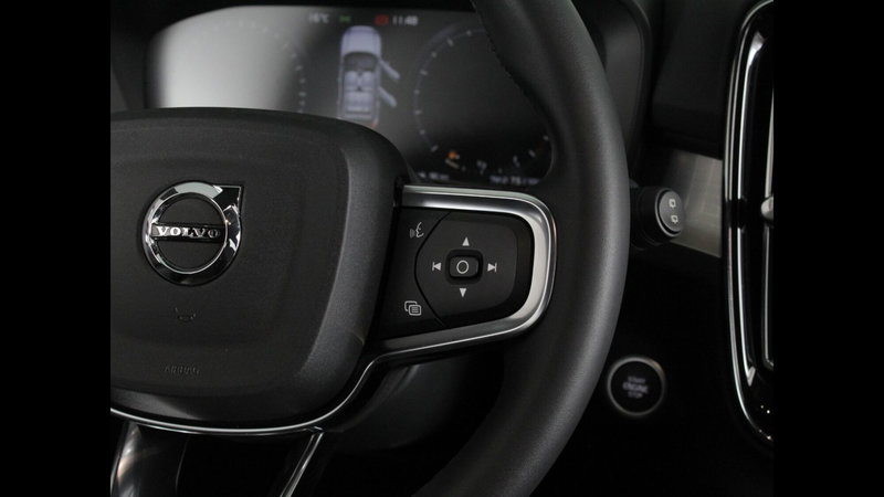 Volvo XC40 usata a Palermo (8)