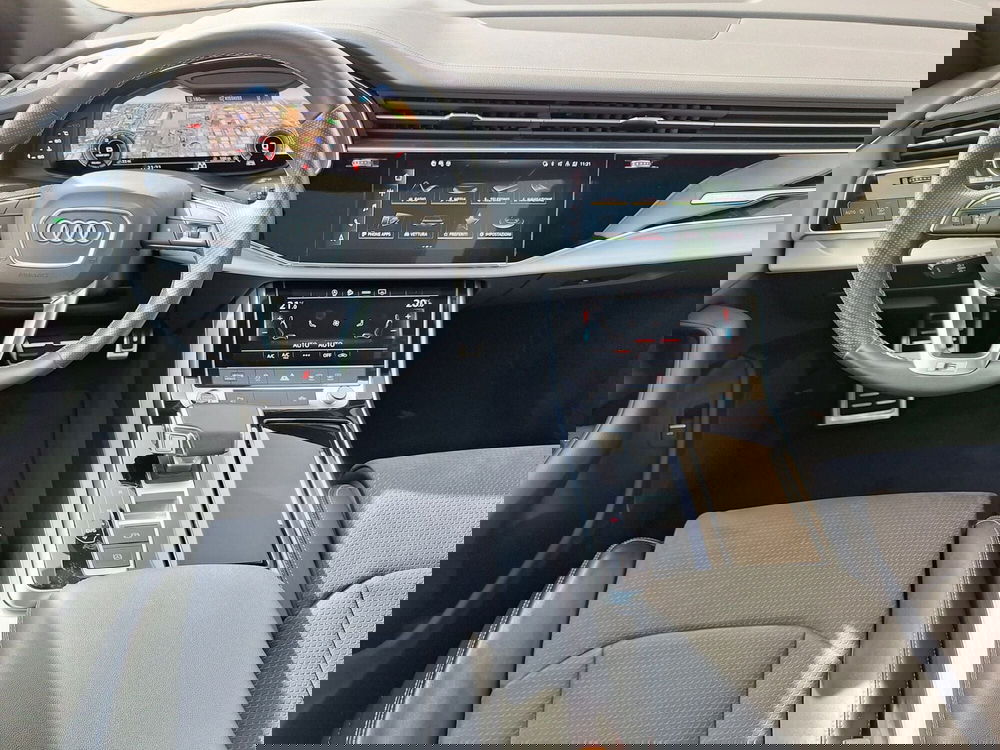 Audi Q8 usata a Modena (11)