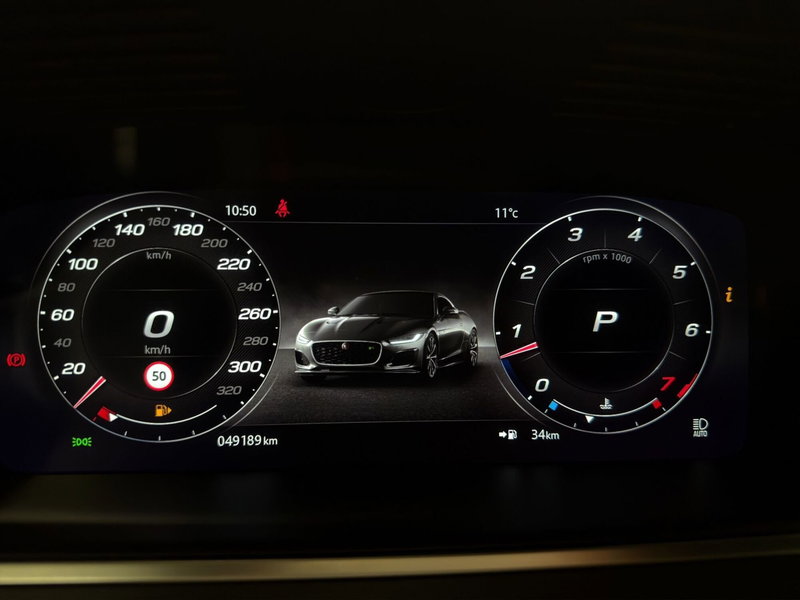 Jaguar F-Type Coupé usata a Milano (10)