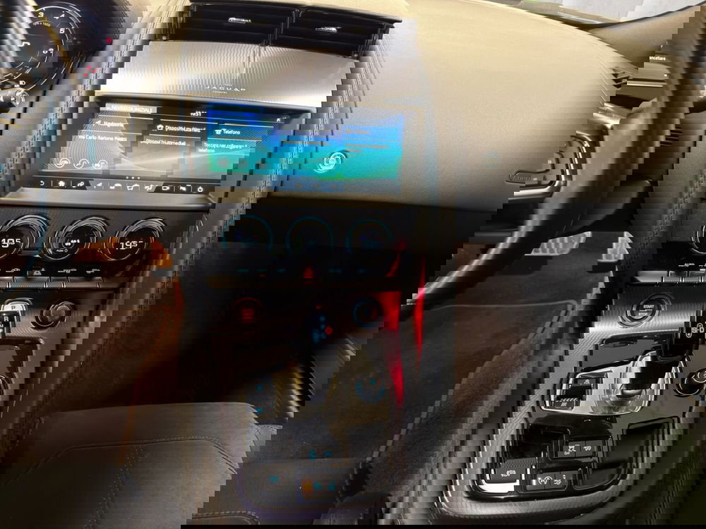 Jaguar F-Type Coupé usata a Milano (15)