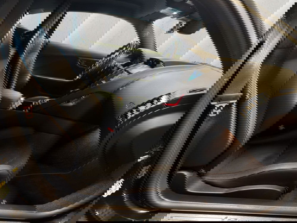 Jaguar F-Type Coupé usata a Milano (3)