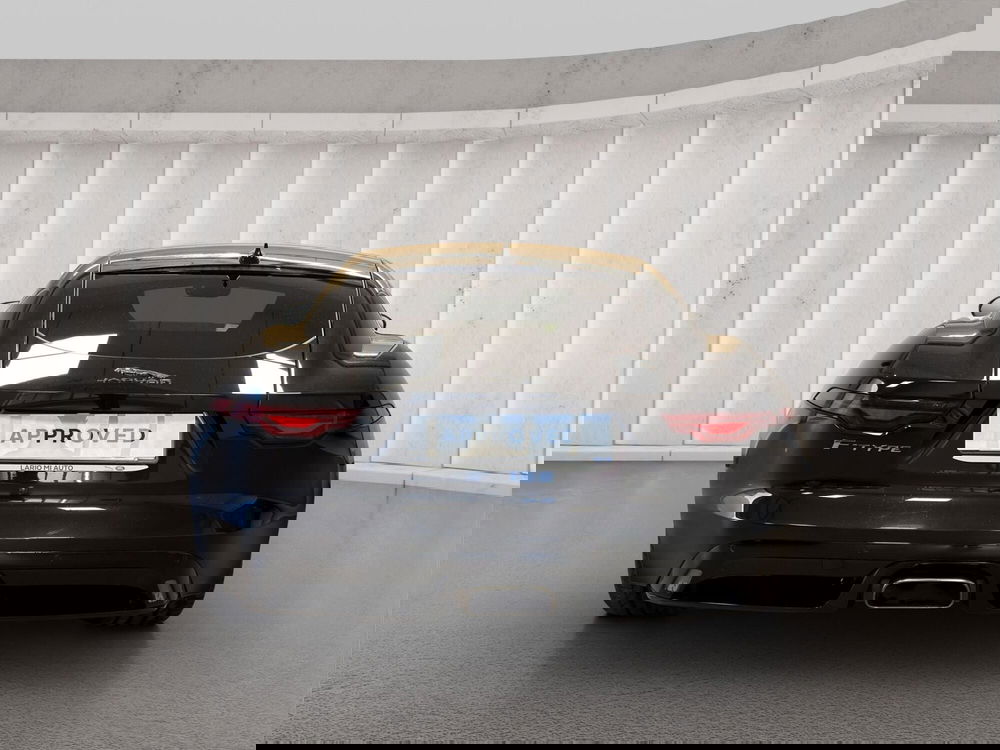 Jaguar F-Type Coupé usata a Milano (7)