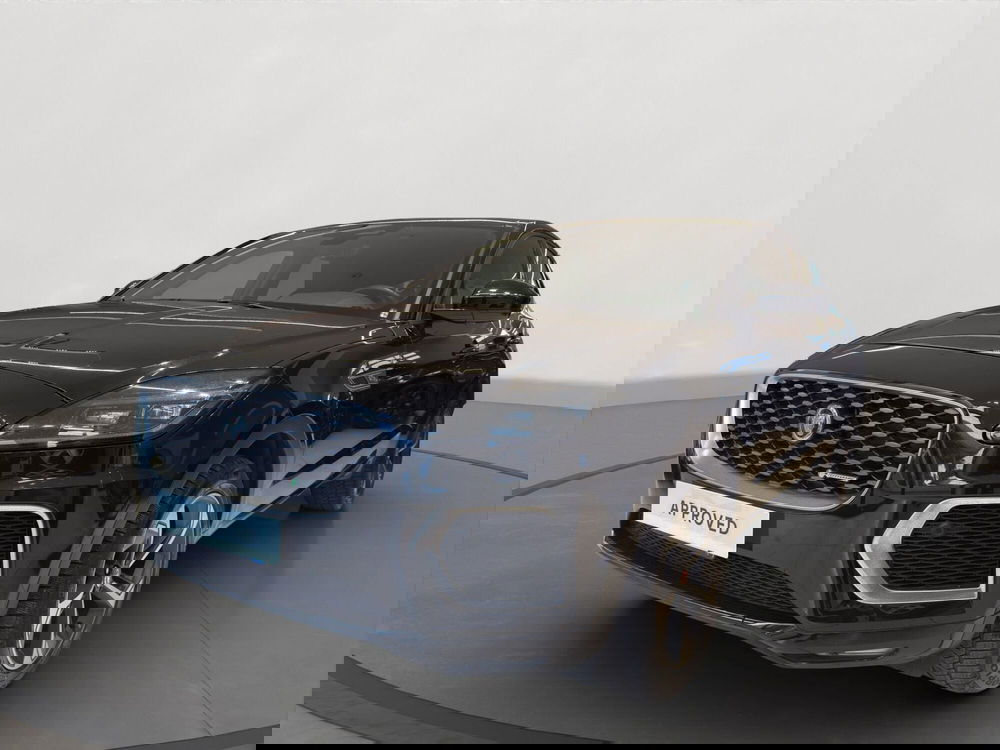 Jaguar E-Pace usata a Latina