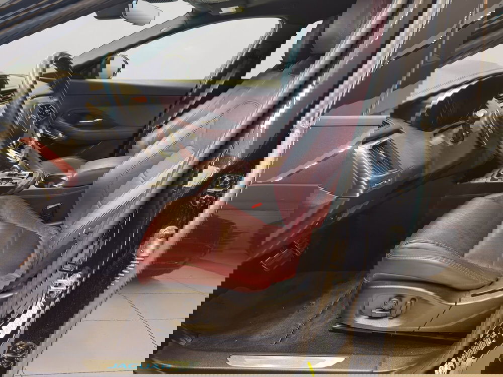 Jaguar E-Pace usata a Latina (11)