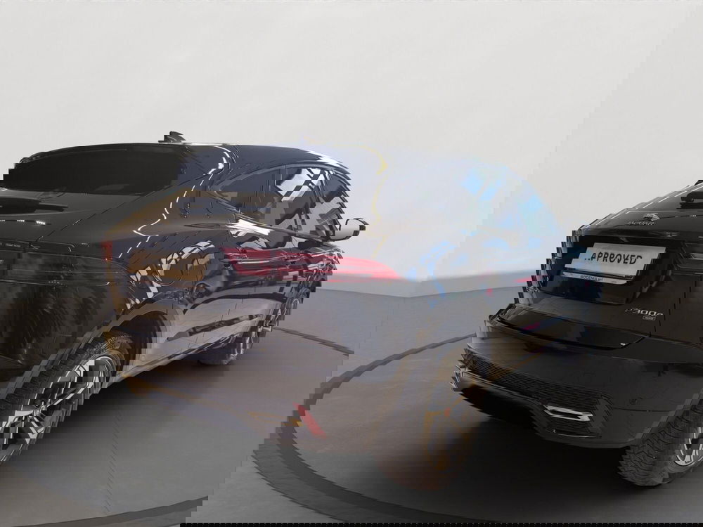 Jaguar E-Pace usata a Latina (2)