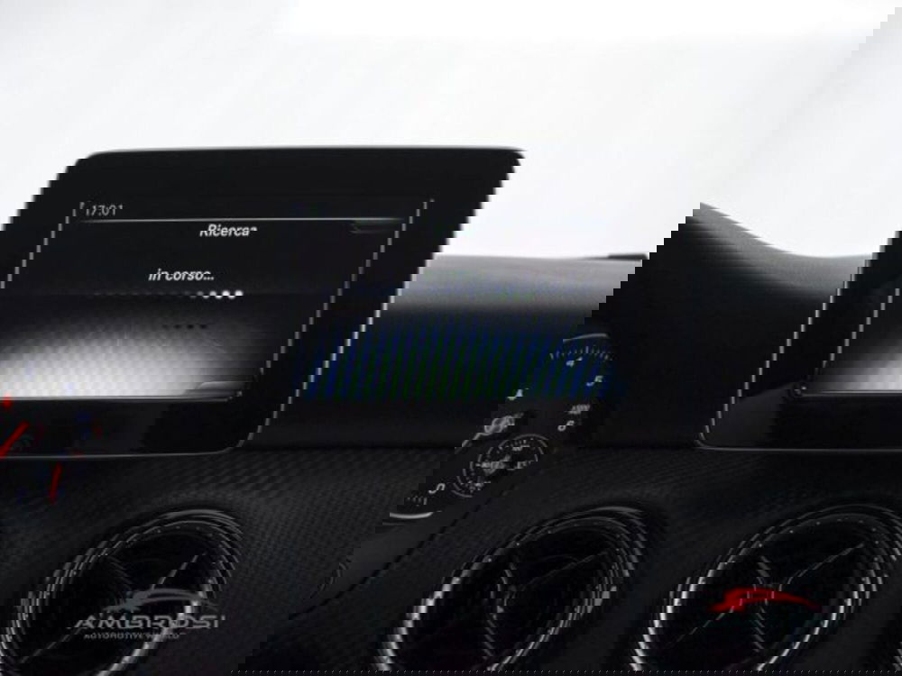 Mercedes-Benz GLA SUV usata a Perugia (15)