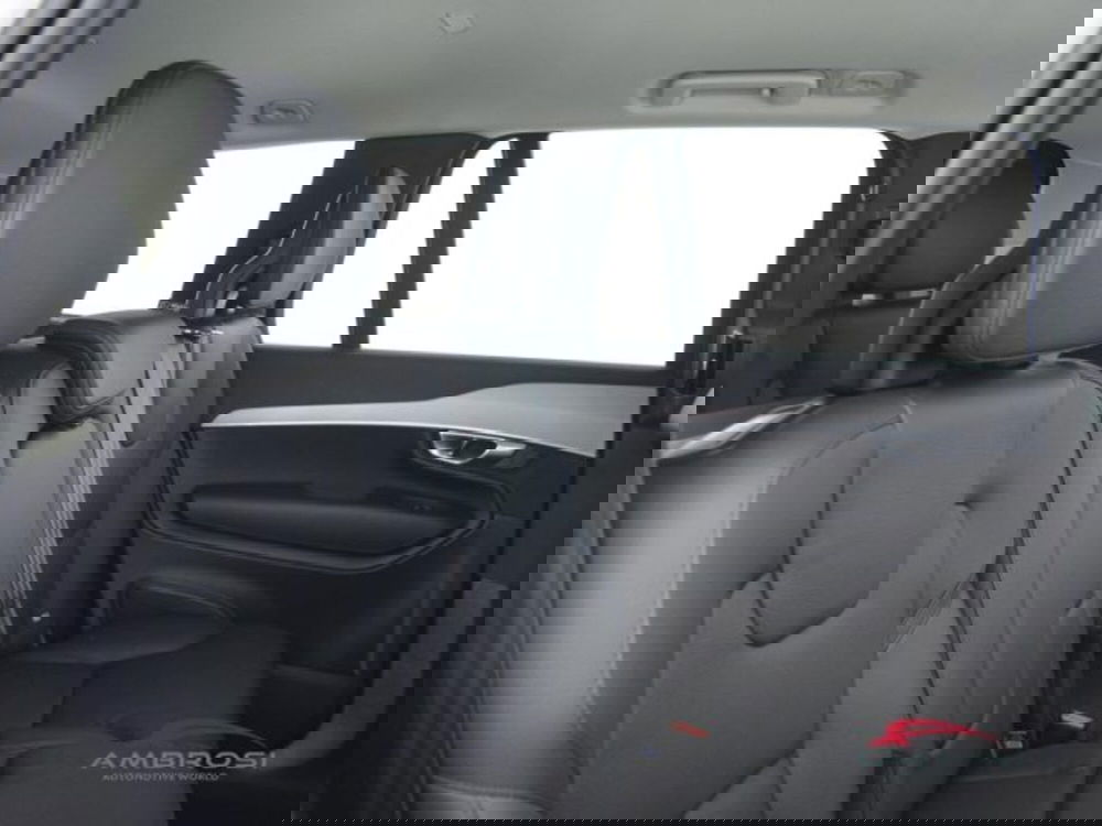 Volvo XC90 nuova a Perugia (11)