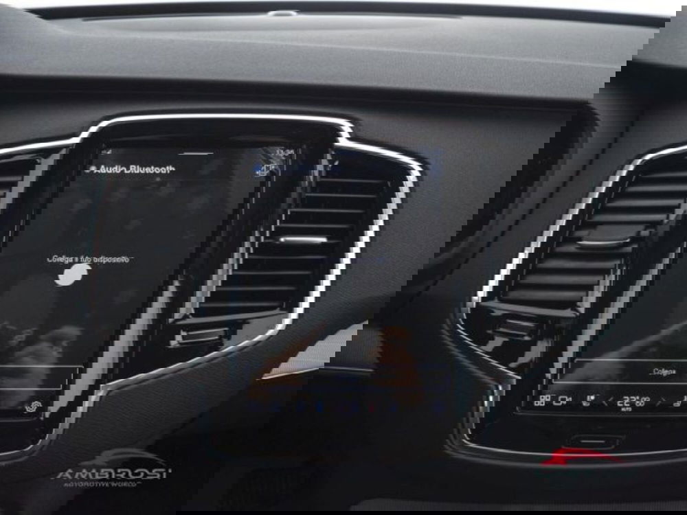 Volvo XC90 nuova a Perugia (14)