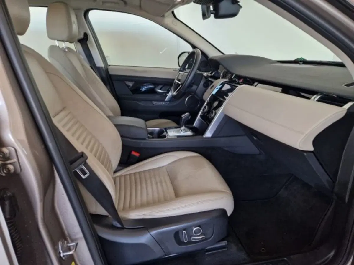 Land Rover Discovery Sport usata a Modena (3)