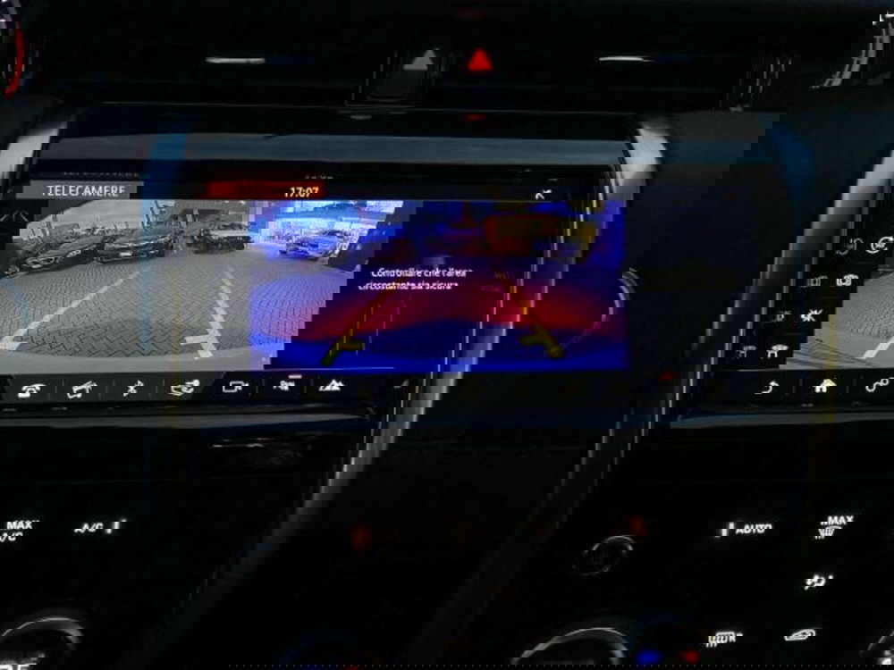 Land Rover Discovery Sport usata a Savona (13)