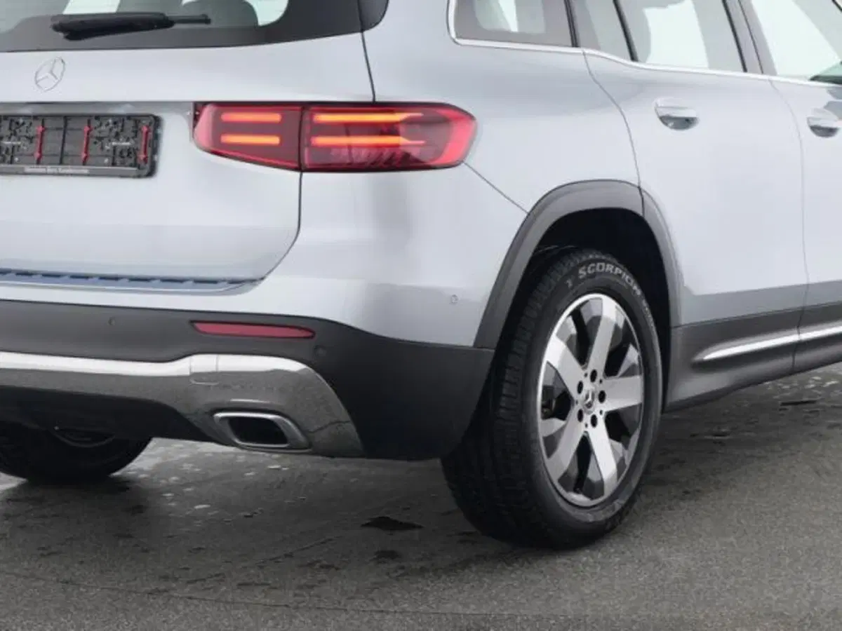 Mercedes-Benz GLB usata a Milano (4)