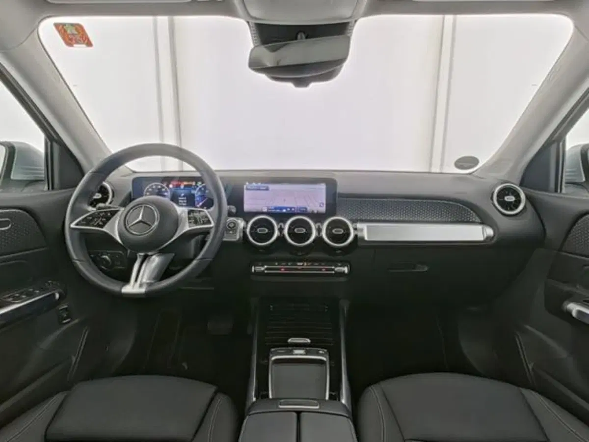 Mercedes-Benz GLB usata a Milano (7)