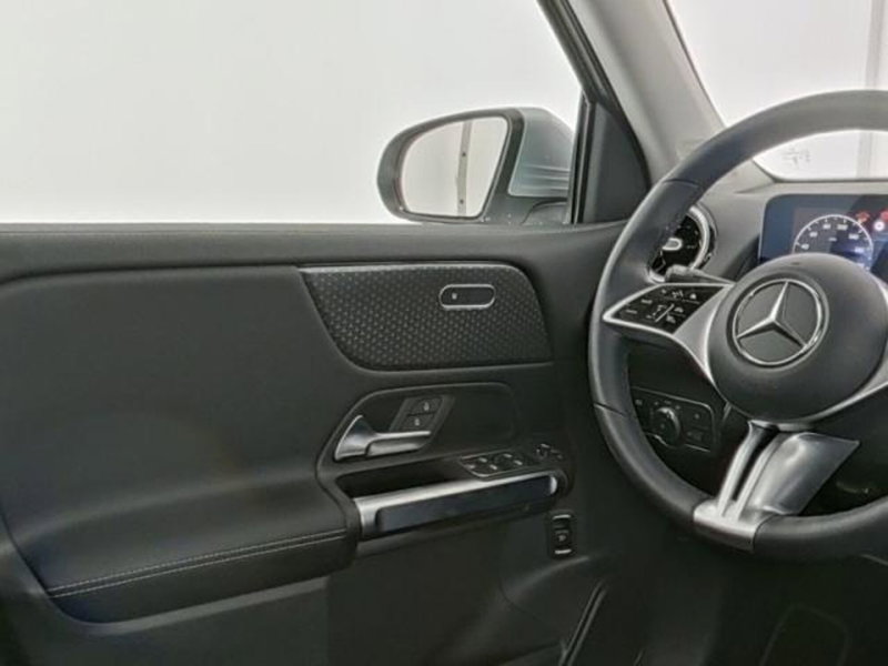 Mercedes-Benz GLB usata a Milano (8)