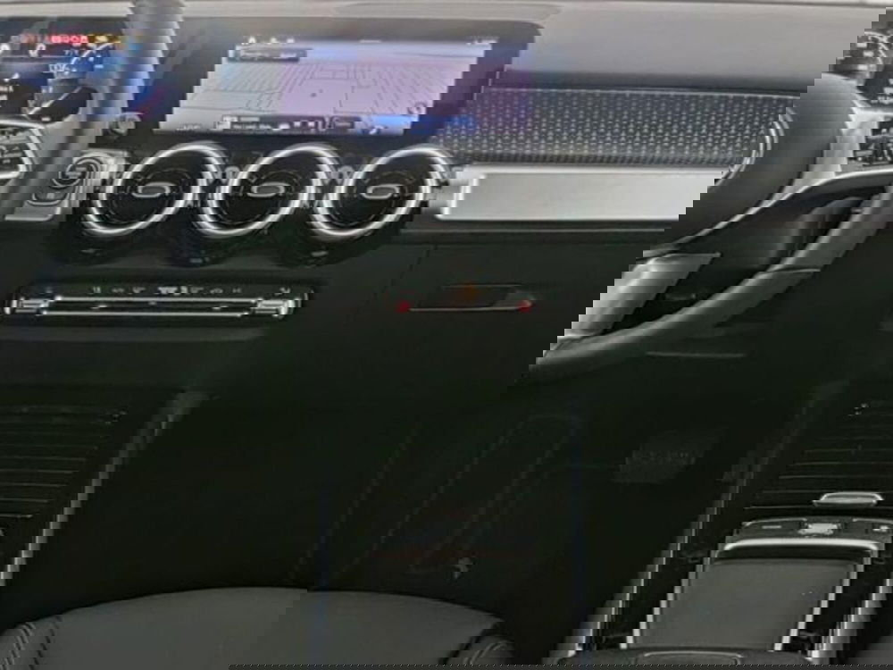 Mercedes-Benz GLB usata a Milano (5)