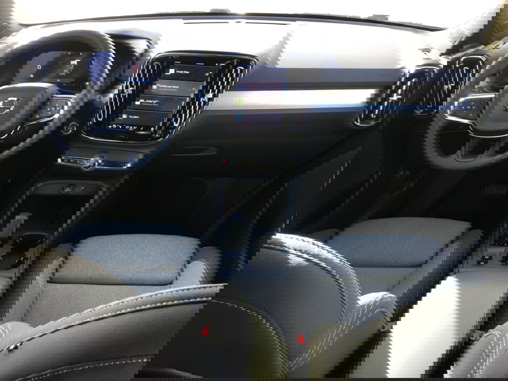 Volvo XC40 usata a Napoli (8)