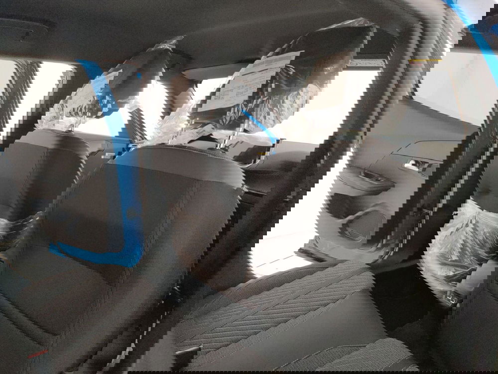 Peugeot 2008 nuova a Caserta (10)