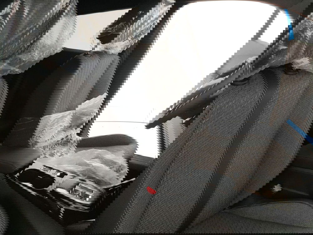 Peugeot 2008 nuova a Caserta (18)