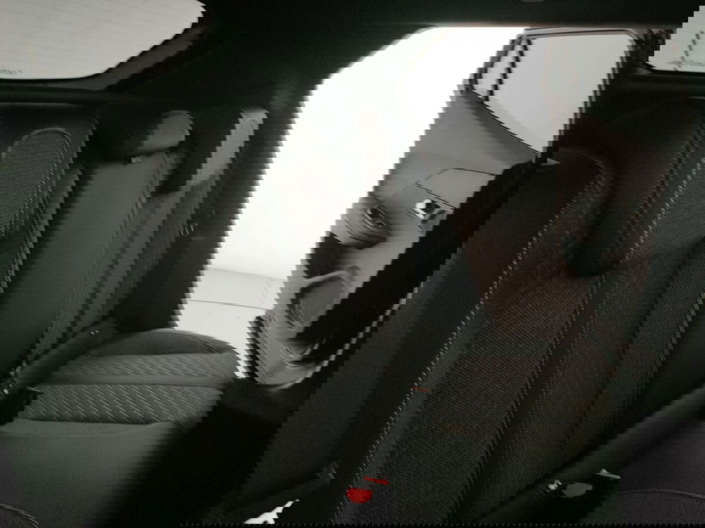 Peugeot 2008 nuova a Caserta (10)