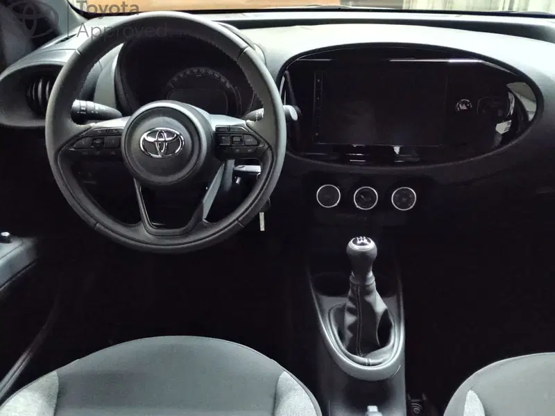 Toyota Aygo X nuova a Reggio Calabria (4)