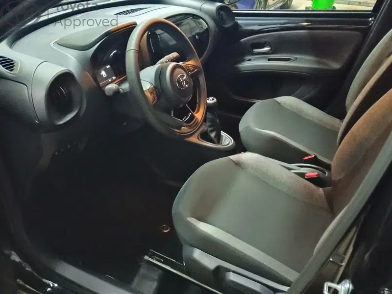Toyota Aygo X nuova a Reggio Calabria (6)