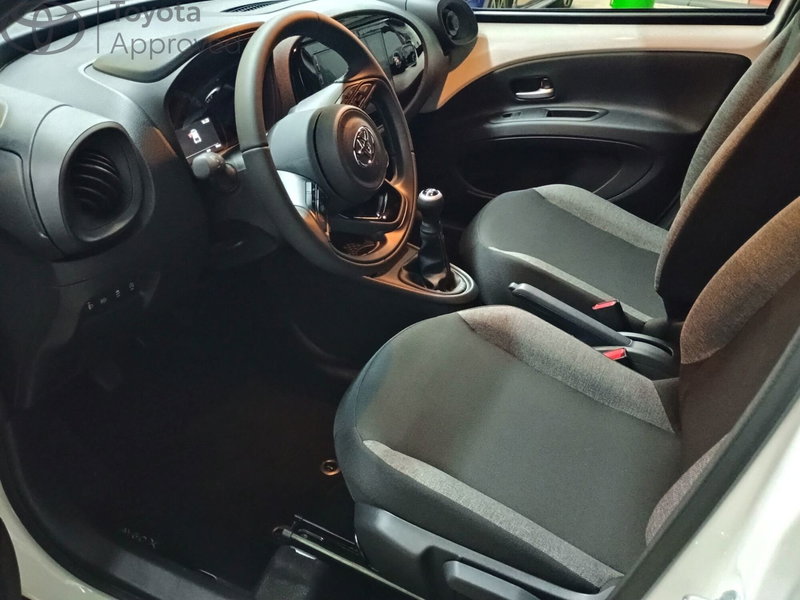 Toyota Aygo X nuova a Reggio Calabria (3)
