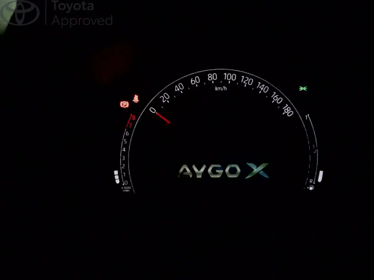 Toyota Aygo X nuova a Reggio Calabria (6)