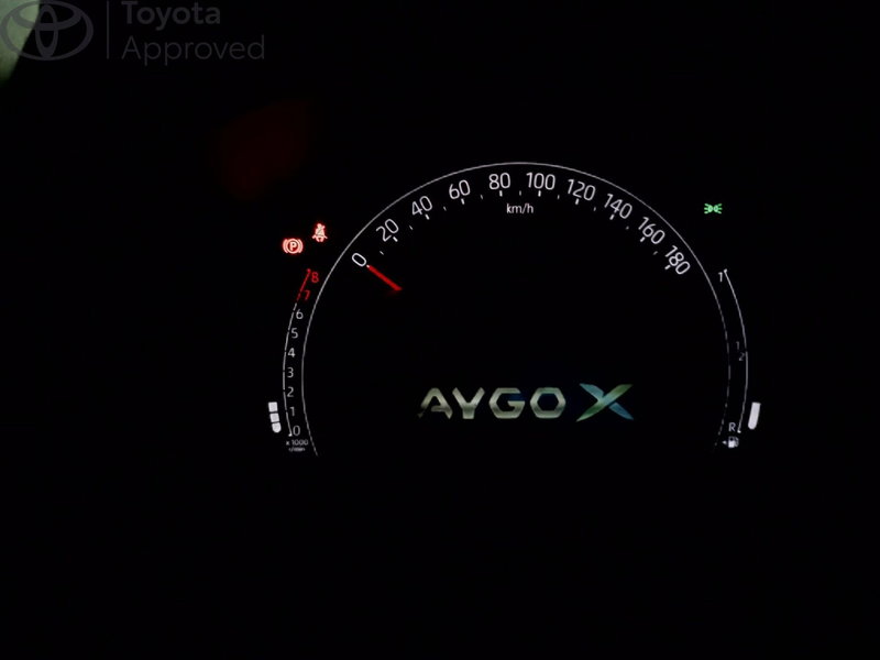 Toyota Aygo X nuova a Reggio Calabria (6)