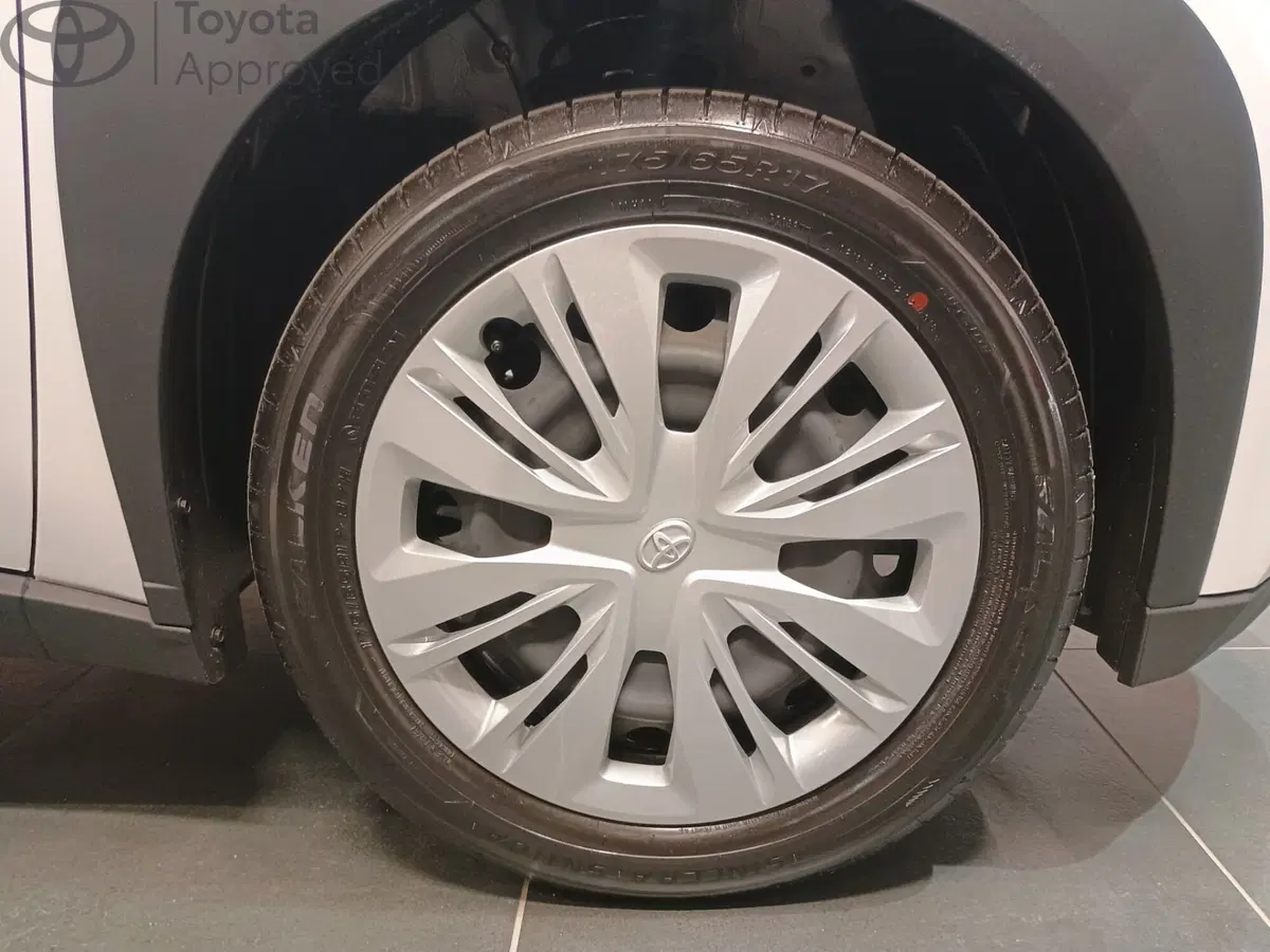 Toyota Aygo X nuova a Reggio Calabria (9)